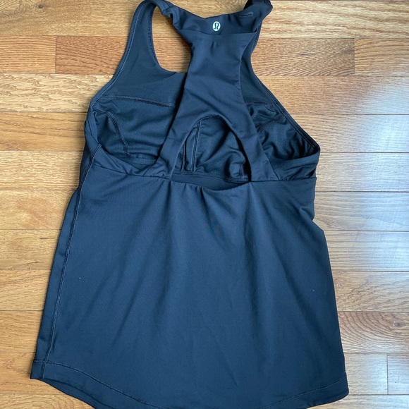 Lululemon tank - Picture 2 of 2